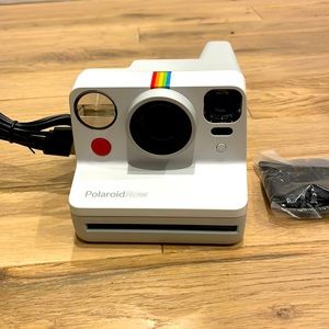 Polaroid Instant Camera with USB Power Cord